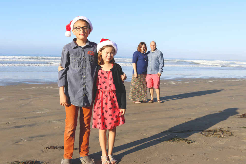 beach family photos at christmas