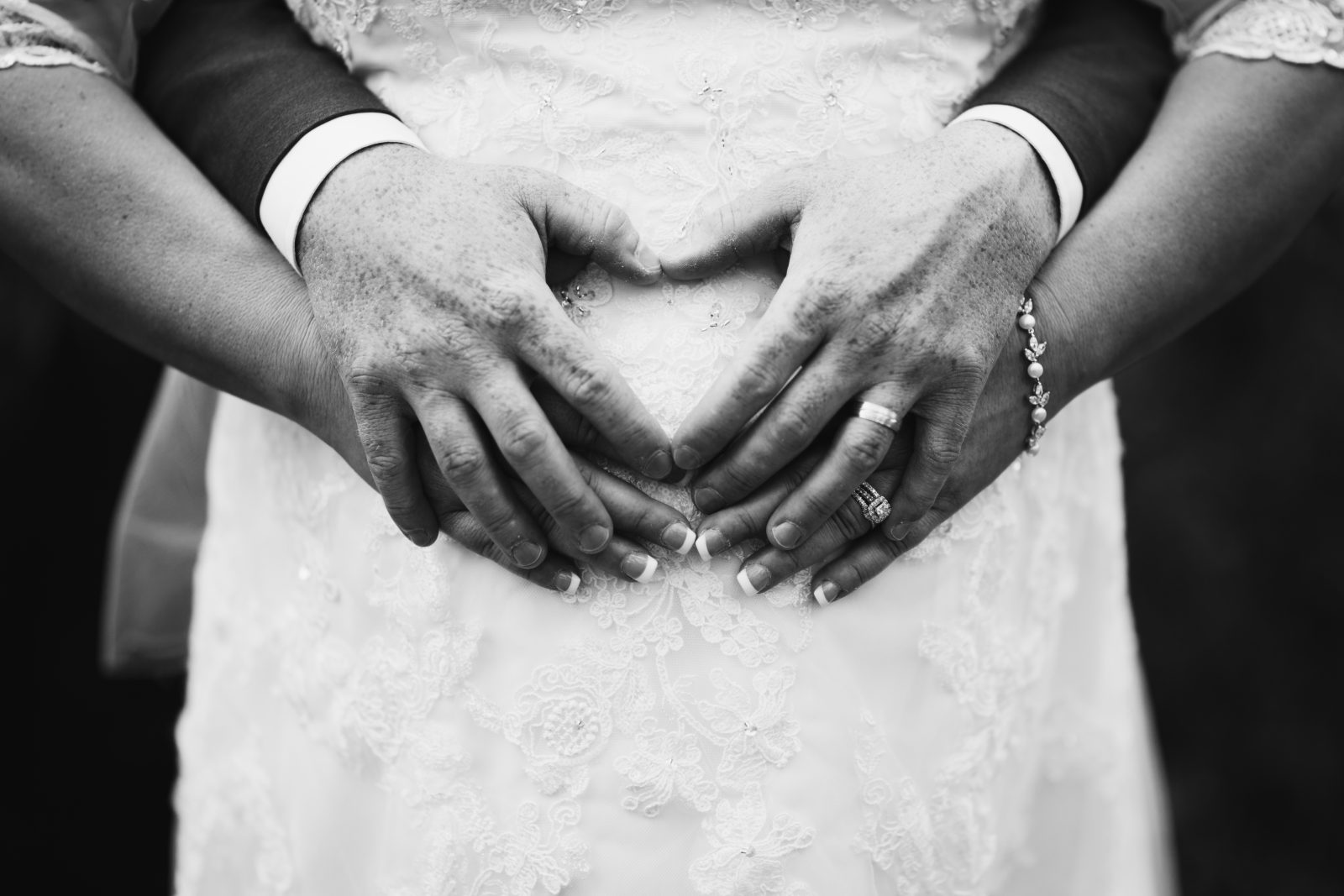 maternity wedding photo in black and white