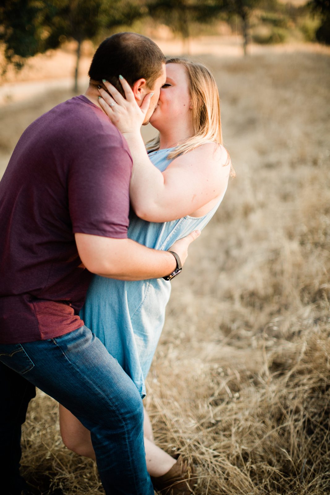 fresno-engagement-photos-in-the-foothills-squaw-valley-engagement-fresno-wedding-photographer