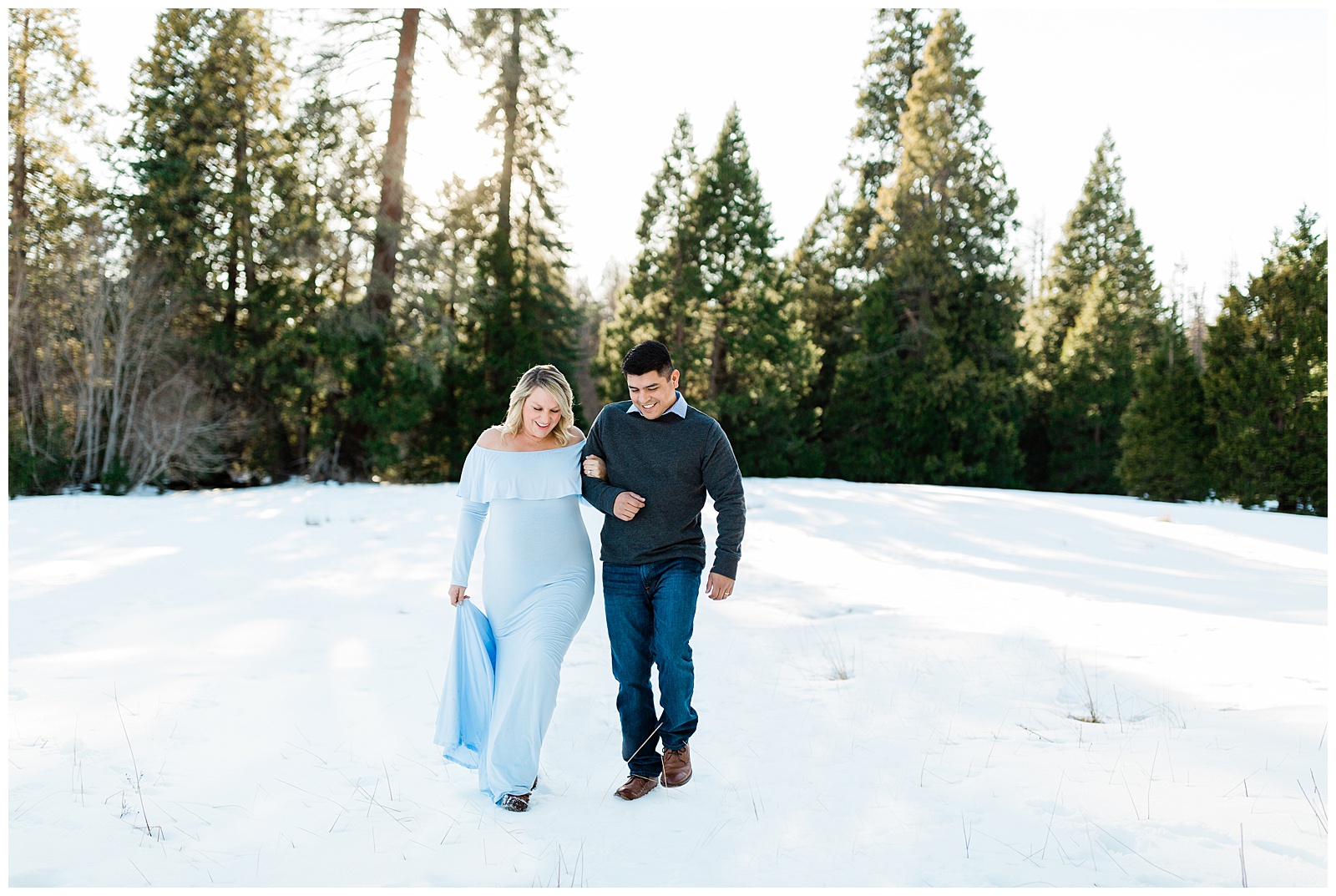 snowy maternity session