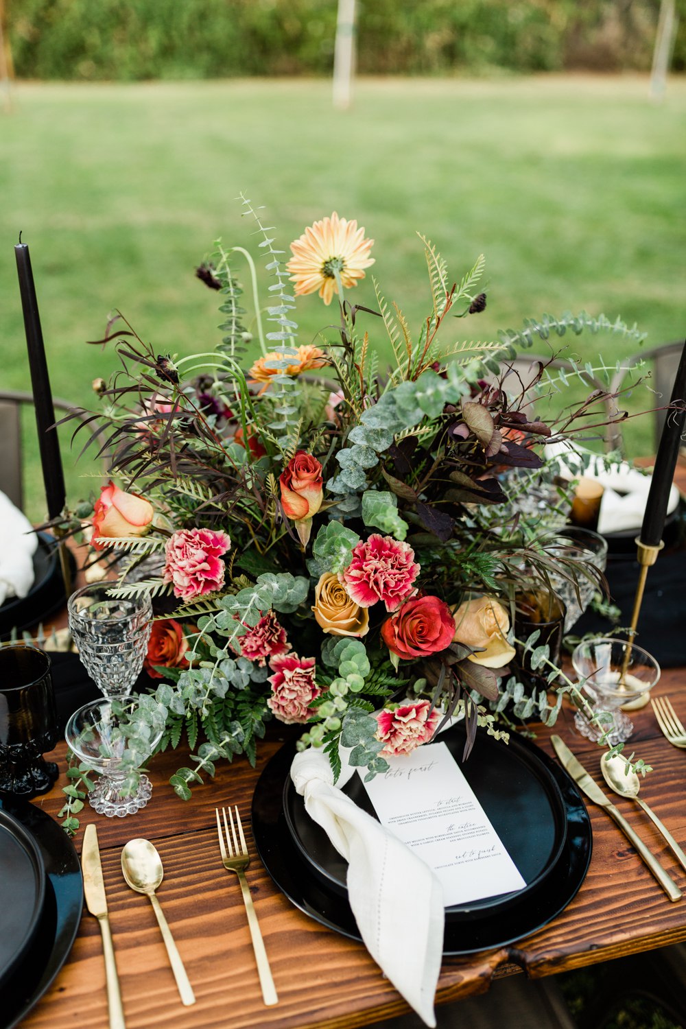 fall wedding table decorations and bright colorful floral arrangements