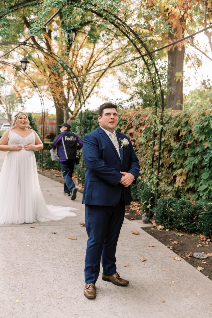 FedEx employee walks through first look with Bride and Groom
