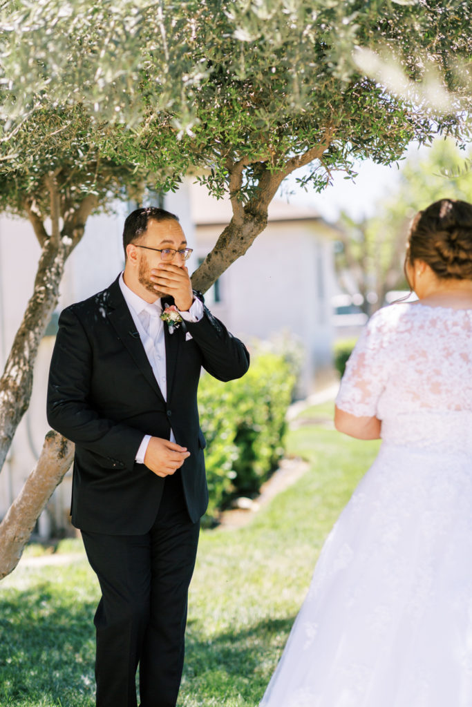 groom reaction at first look