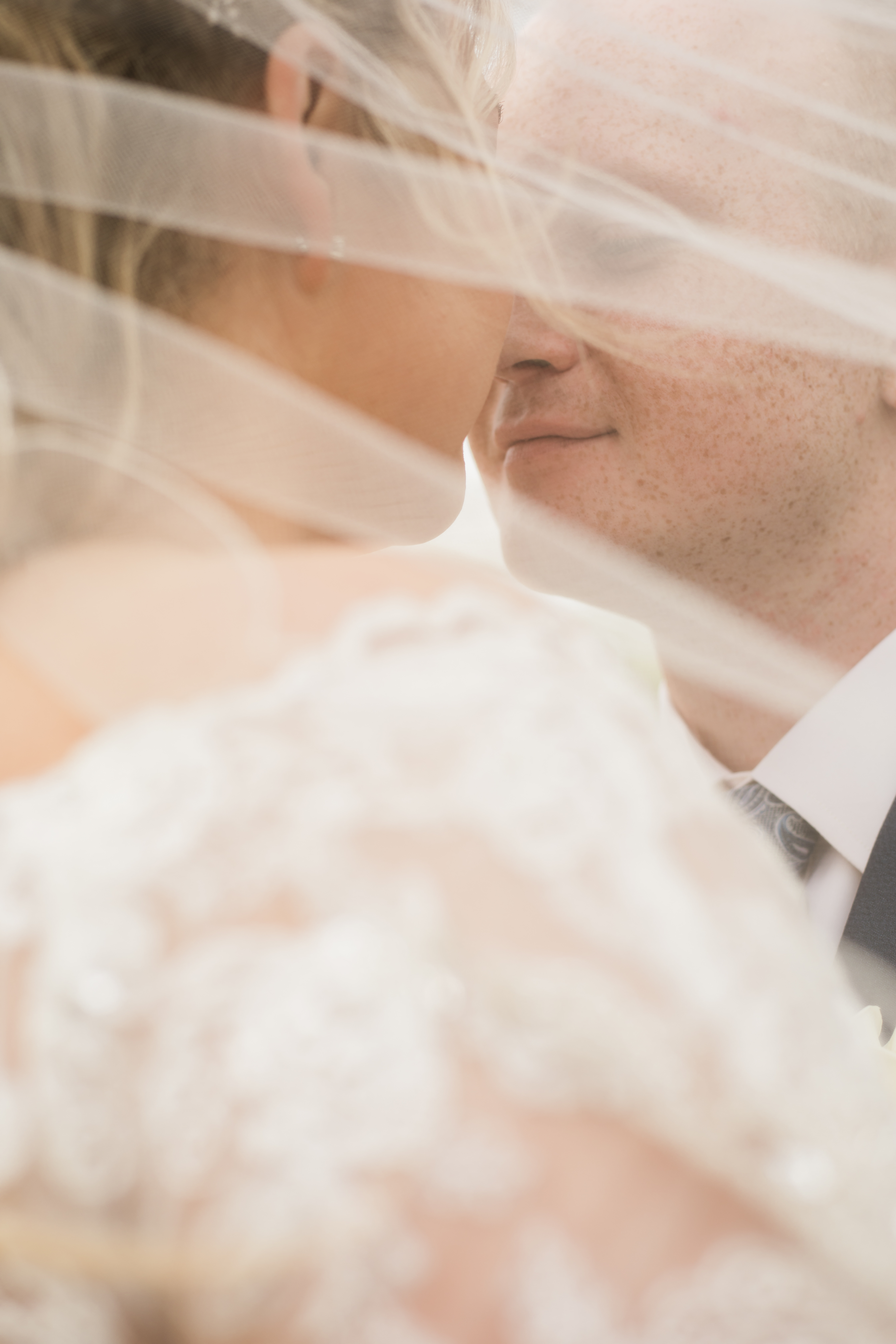 wedding-veil-shot-by-megan-helm-photography-fresno-wedding-photographer