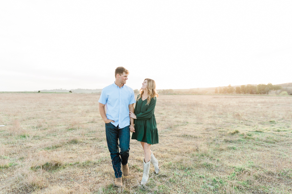 country engagement photo outfits