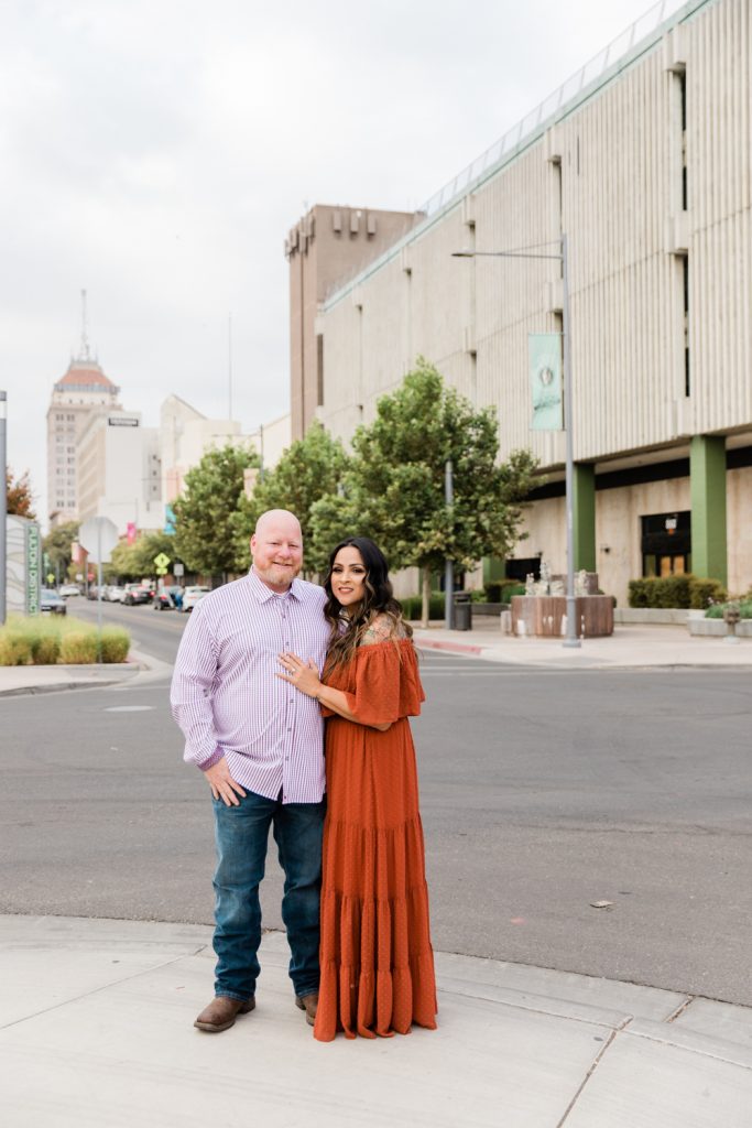 engagement photo ideas in downtown fresno